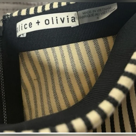 Alice and OliviaJinny Striped High/Low Flared Pants Size 4 - Picture 8 of 9